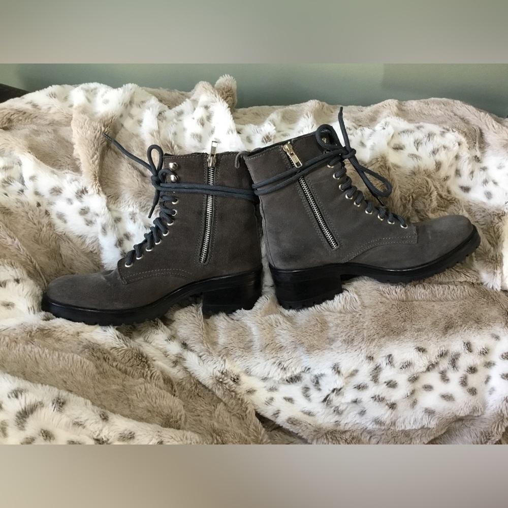 Steven by Steve Madden Grandy suede gray laceup hiking boots Sz9 more like (8.5)